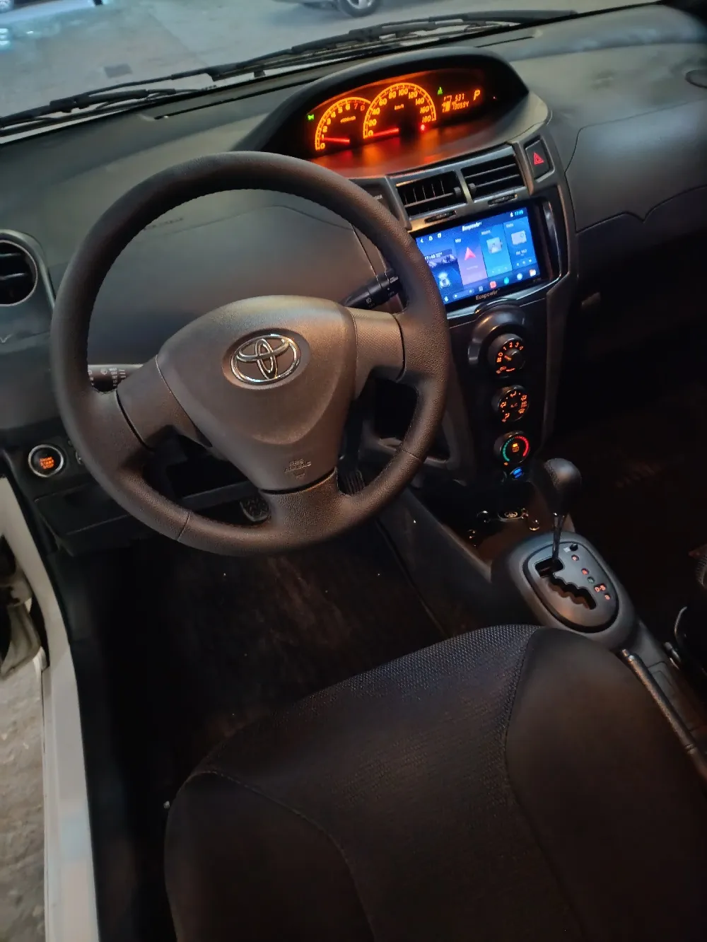 TOYOTA VITZ RS 2010, imagen 4