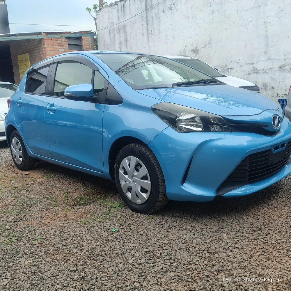 TOYOTA VITZ 2016, imagen 4