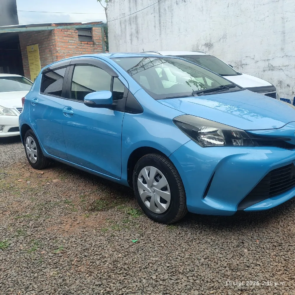 TOYOTA VITZ 2016, imagen 6
