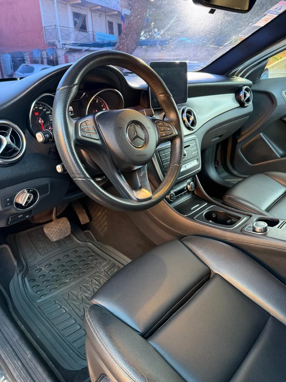 MERCEDES BENZ GLA200 2020, imagen 8