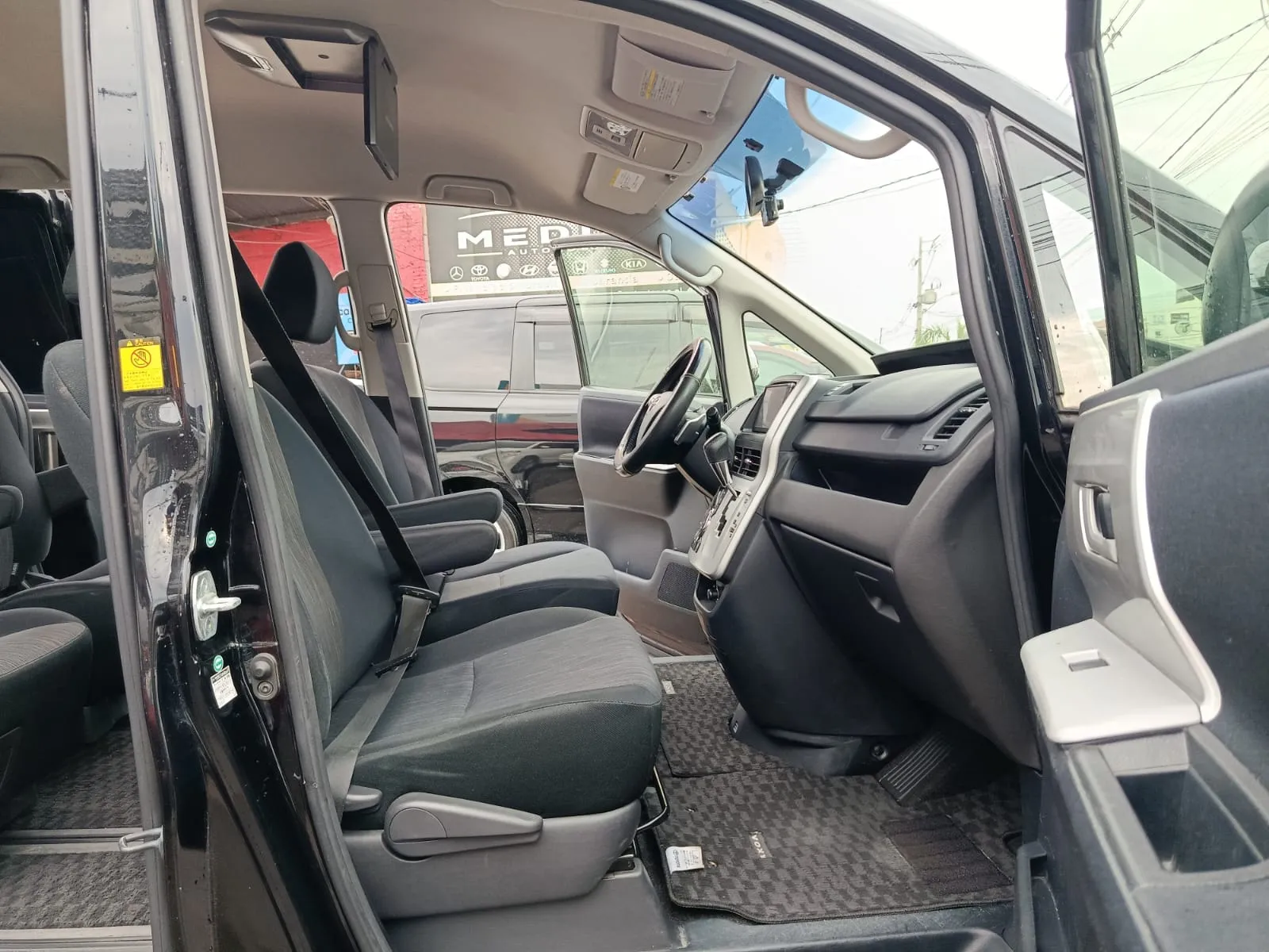 TOYOTA VOXY 2010, imagen 5