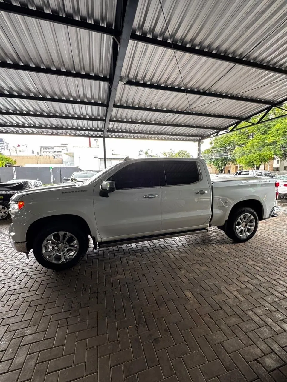CHEVROLET SILVERADO 2023, imagen 2