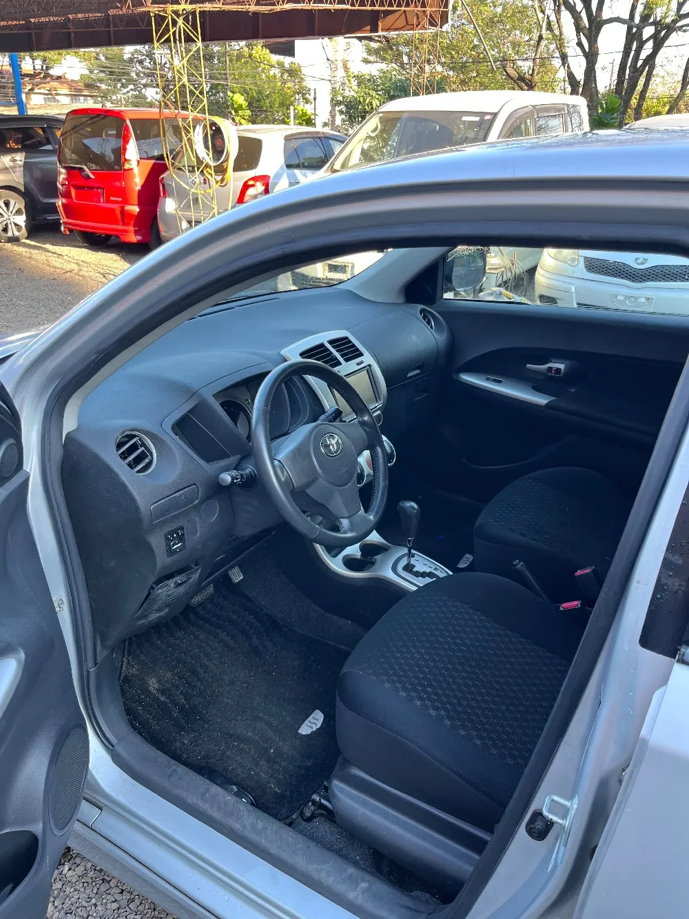 TOYOTA NEW IST 2009, imagen 4
