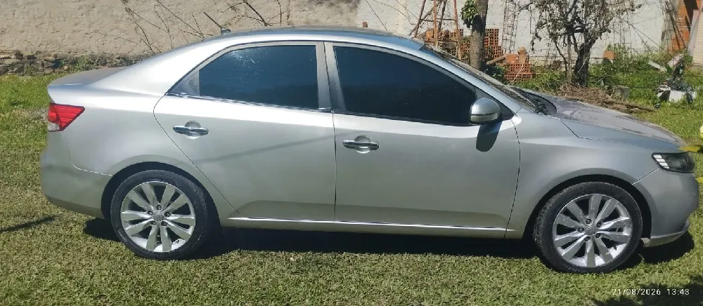 KIA CERATO 2010, imagen 2