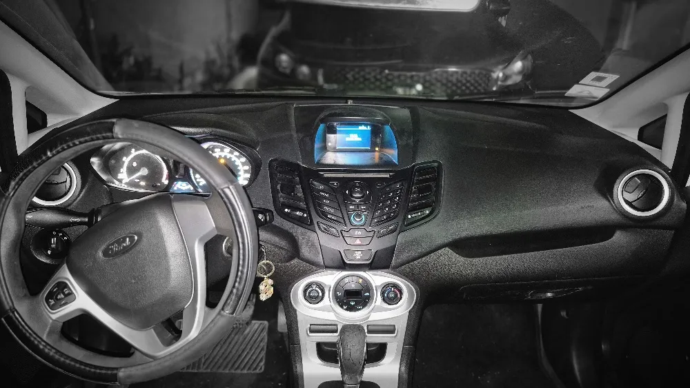 FORD FIESTA 2014, imagen 2