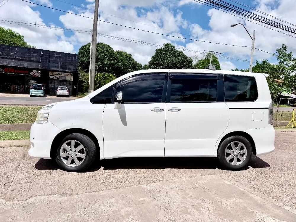 TOYOTA VOXY 2009, imagen 5