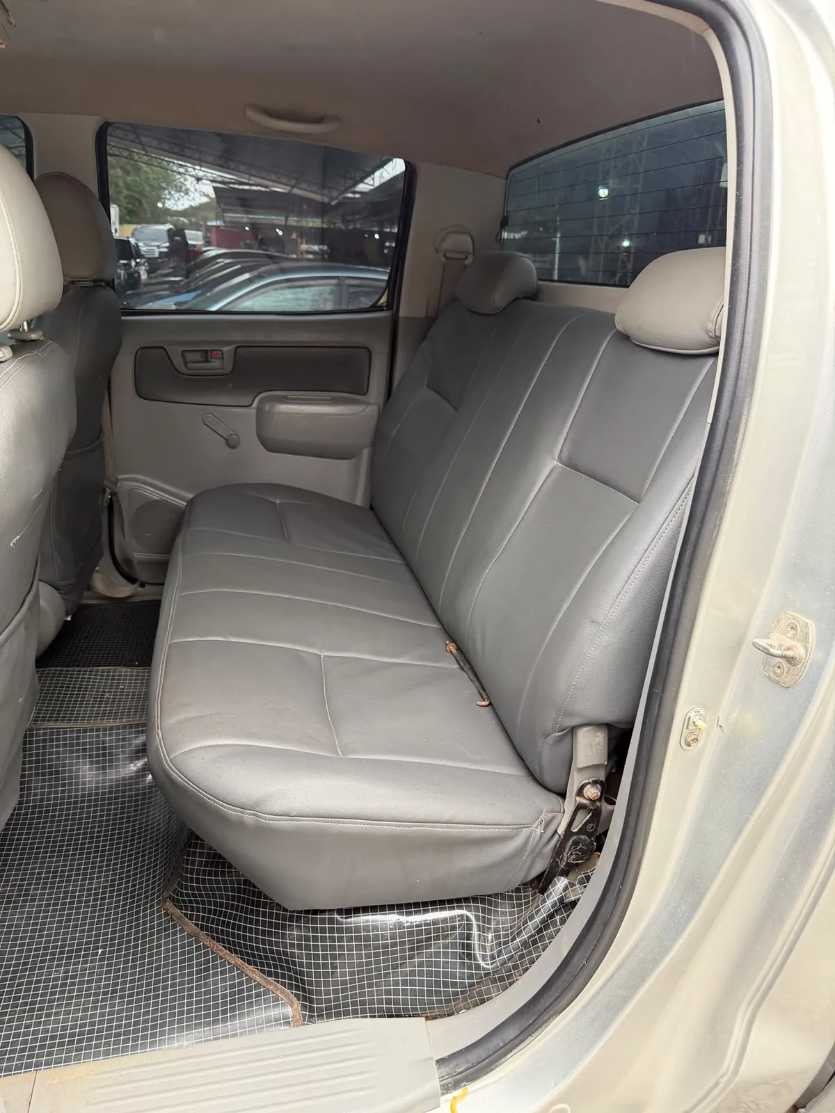 TOYOTA HILUX 2009, imagen 2
