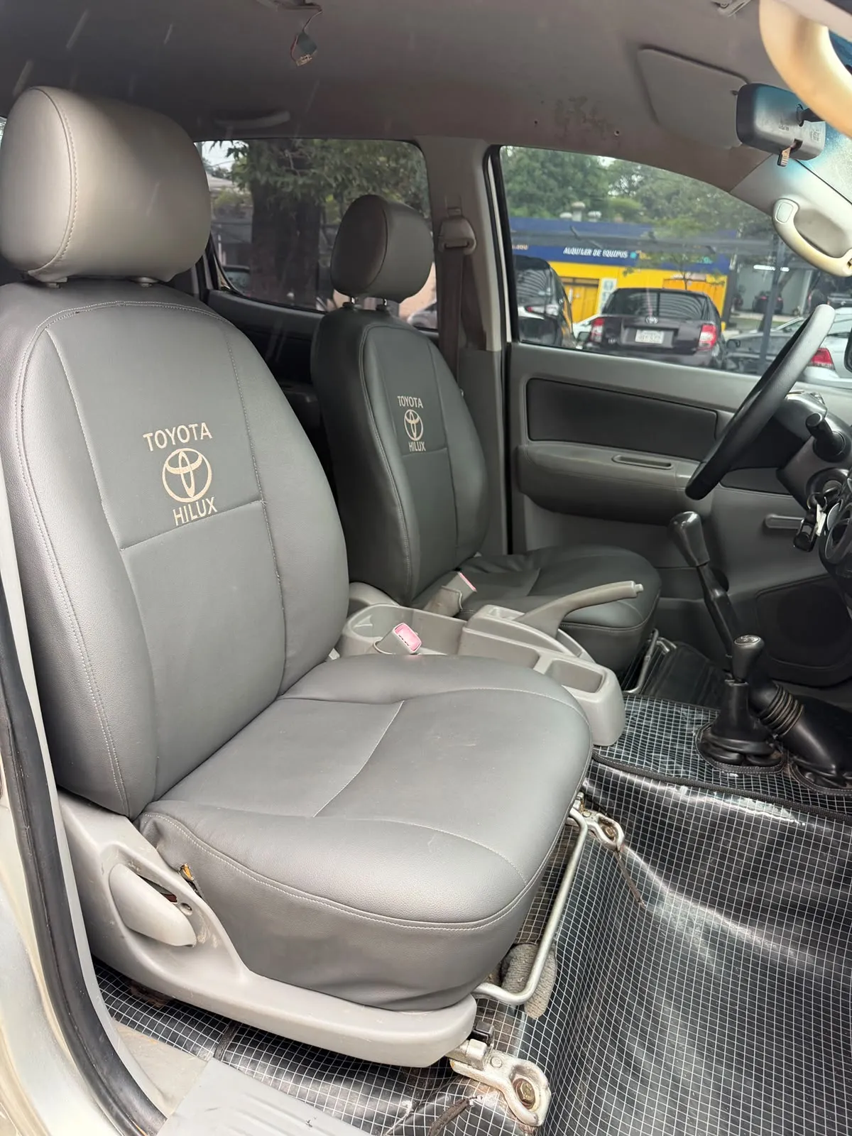 TOYOTA HILUX 2009, imagen 3