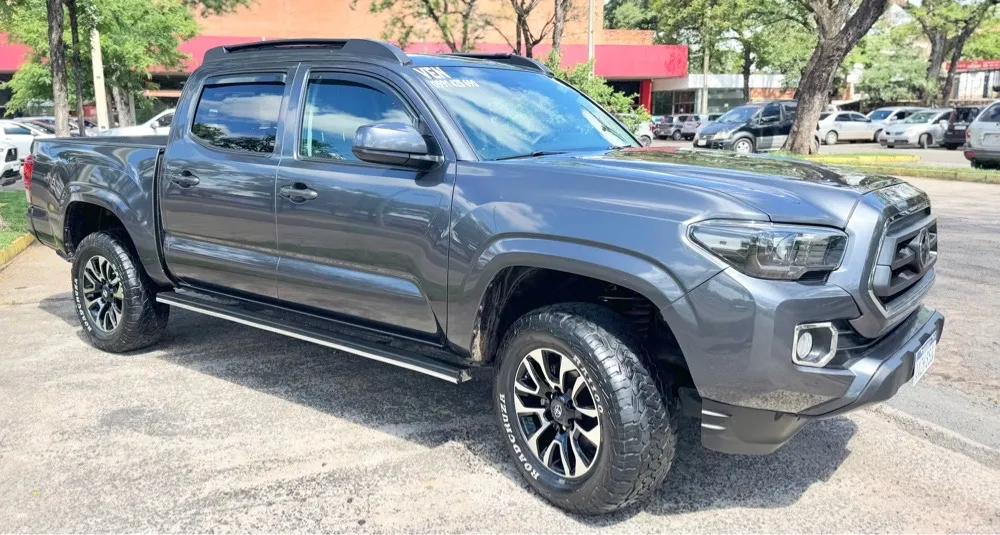TOYOTA TACOMA 2023