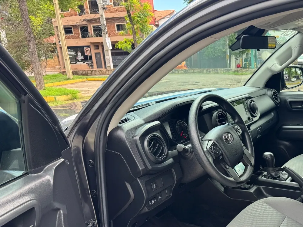TOYOTA TACOMA 2023, imagen 2