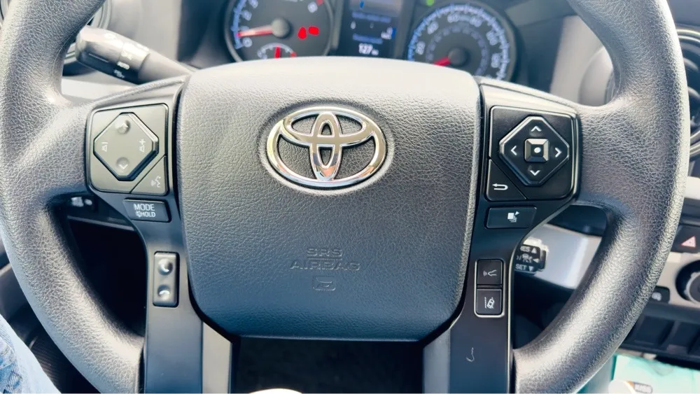 TOYOTA TACOMA 2023, imagen 4