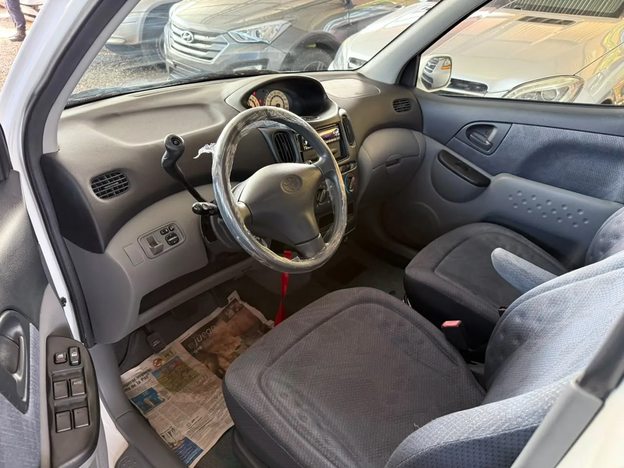 TOYOTA FUNCARGO 2004, imagen 7