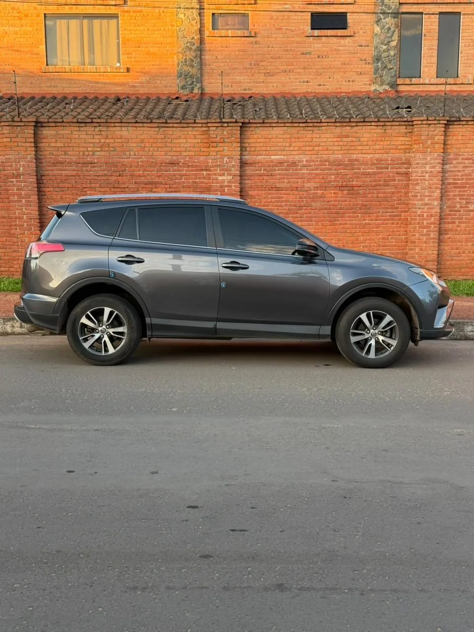 TOYOTA RAV4 2018, imagen 6