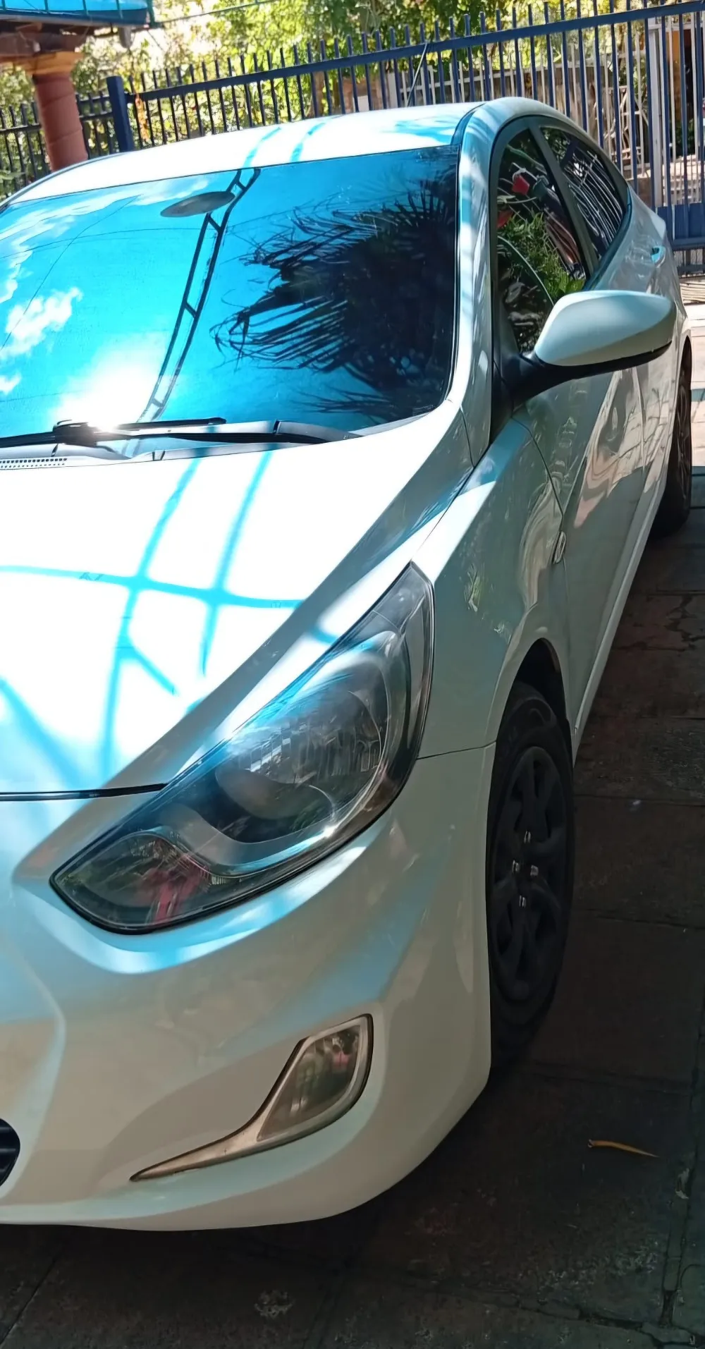 HYUNDAI ACCENT 2012, imagen 2