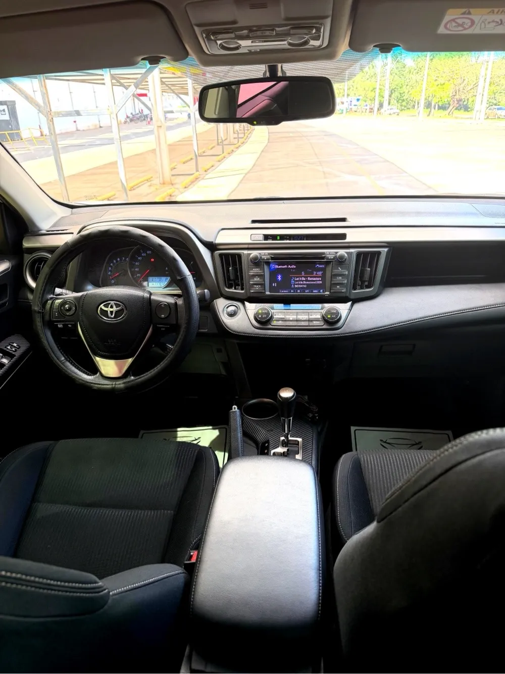 TOYOTA RAV4 2014, imagen 4
