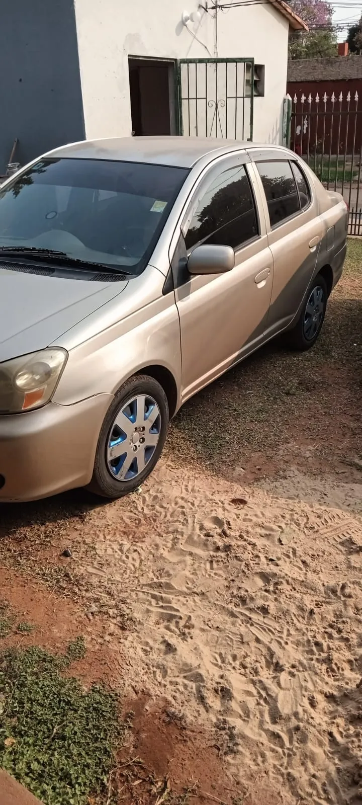 TOYOTA PLATZ 2005, imagen 3