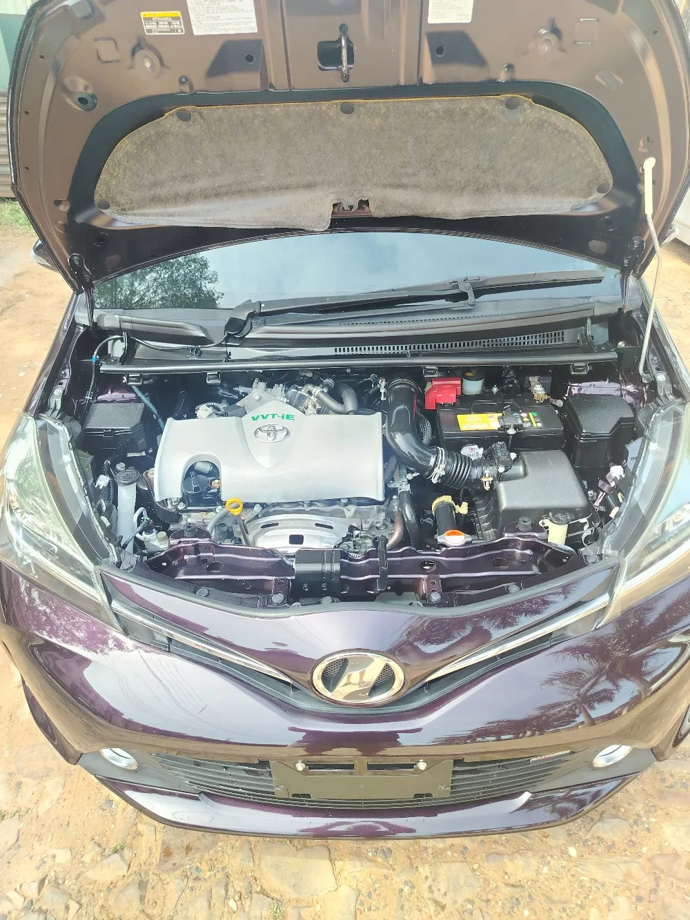 TOYOTA VITZ 2016, imagen 5