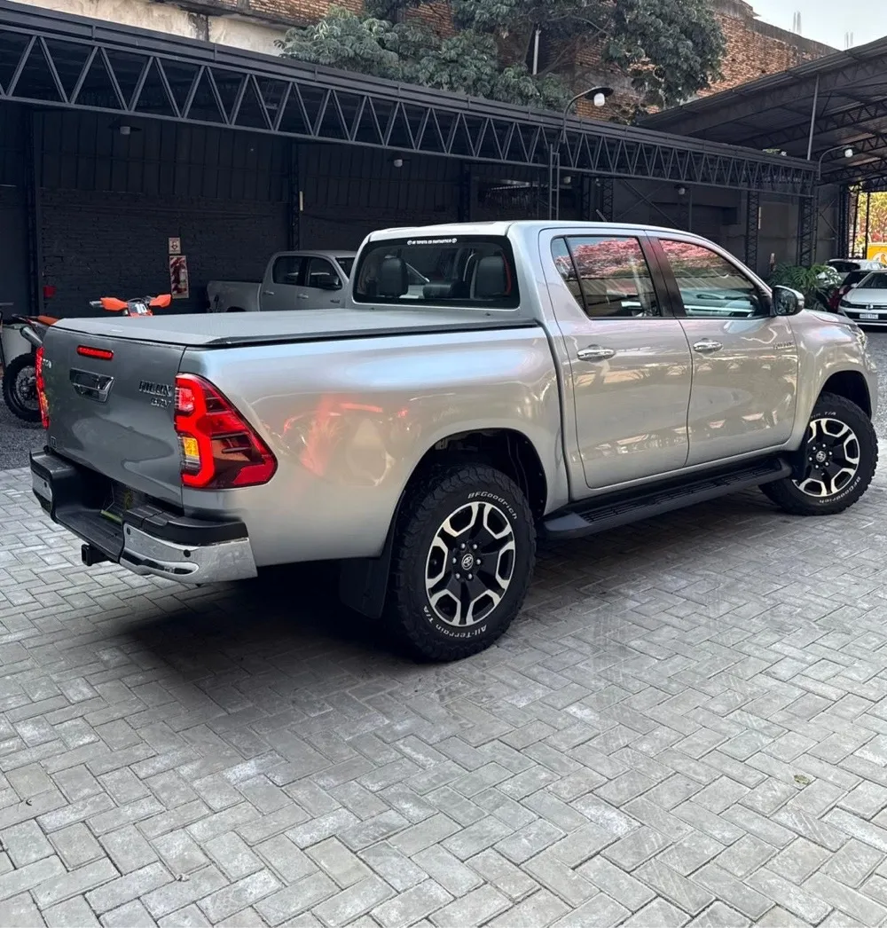 TOYOTA HILUX 2022, imagen 2