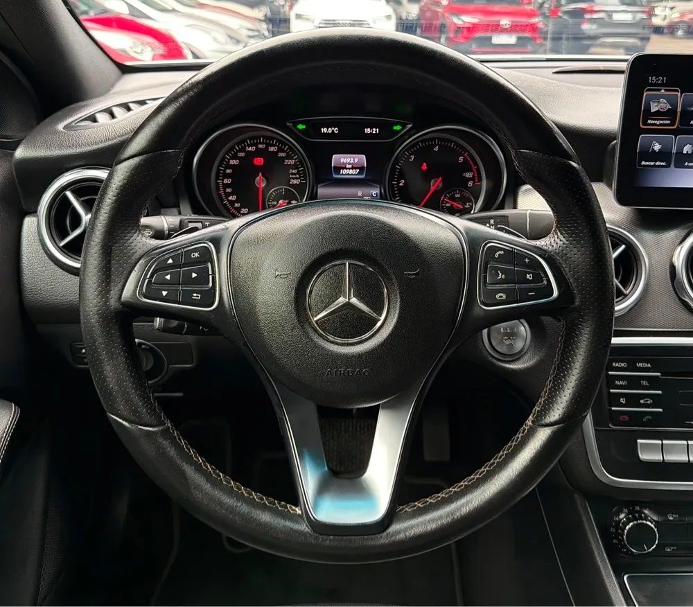 MERCEDES BENZ GLA200 2018, imagen 5