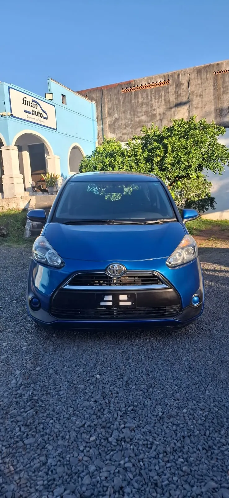 TOYOTA SIENTA 2015