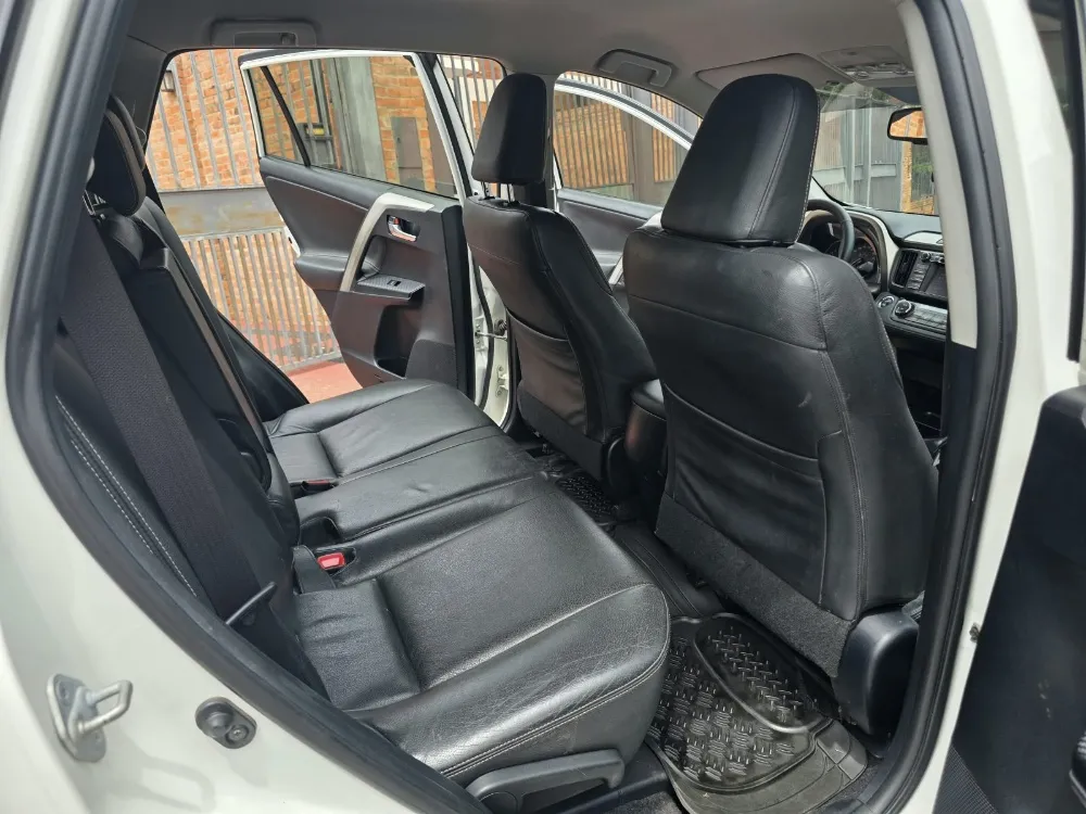 TOYOTA RAV4 2014, imagen 6