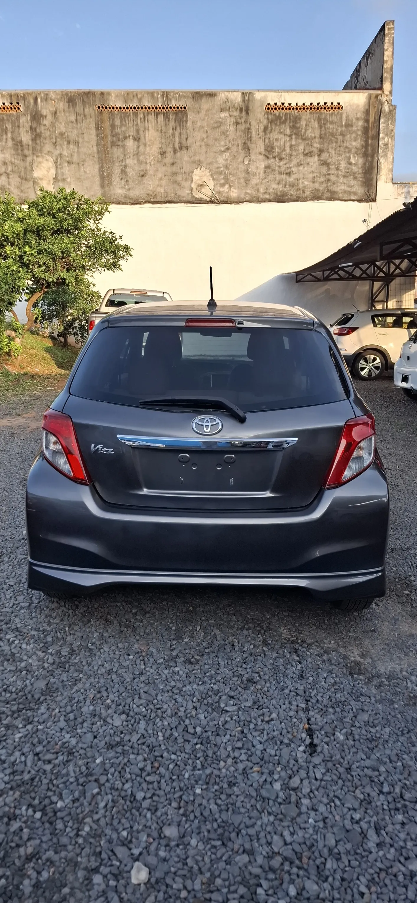 TOYOTA VITZ 2010, imagen 7