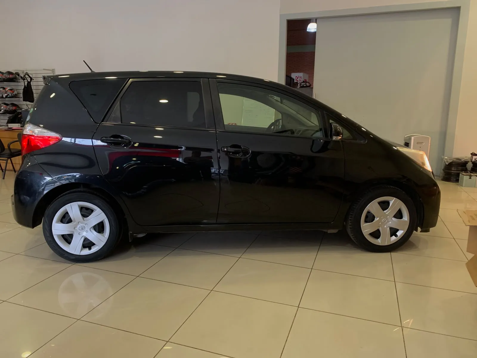 TOYOTA RACTIS 2014, imagen 4