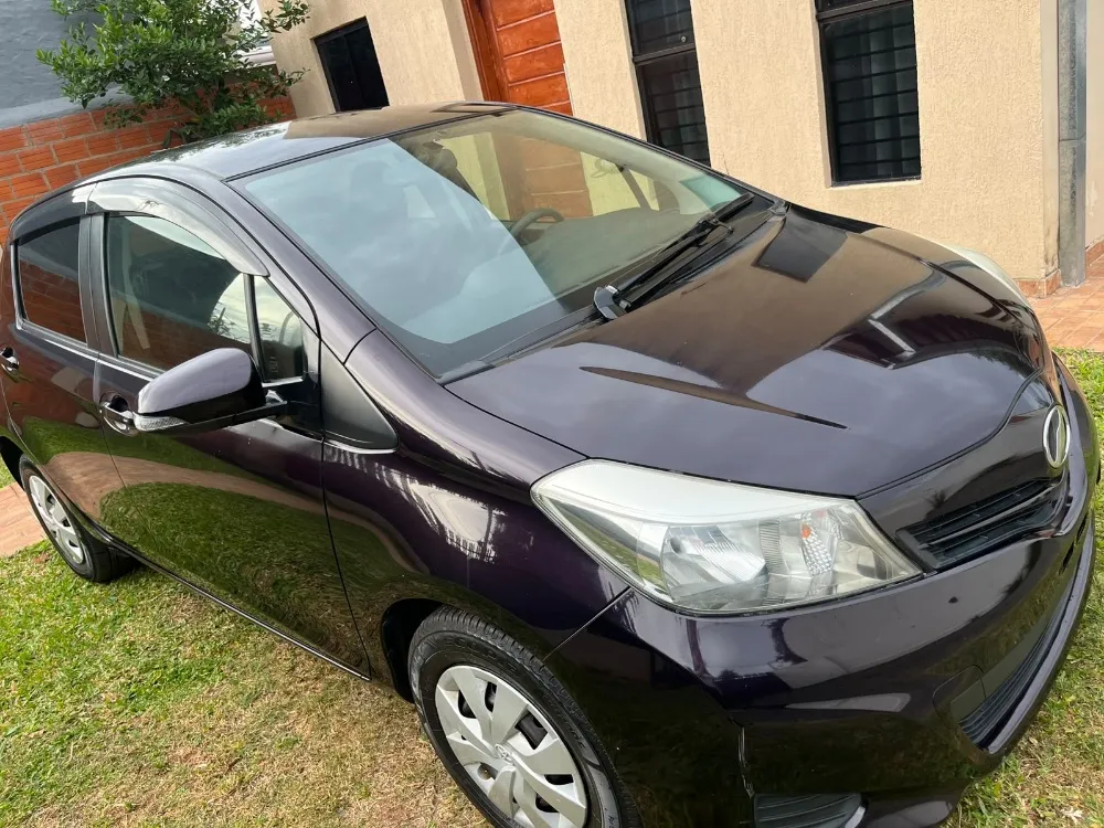 TOYOTA VITZ 2013, imagen 4