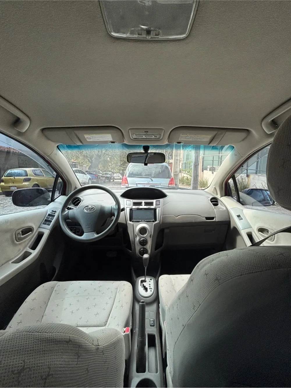TOYOTA VITZ 2009, imagen 2