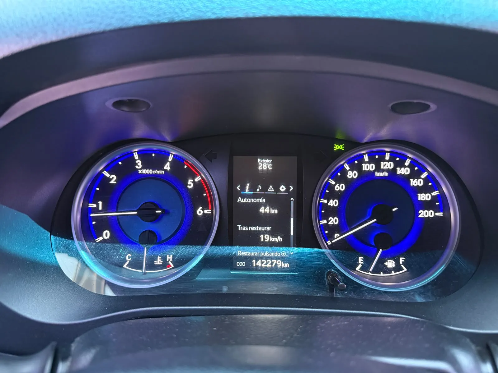 TOYOTA HILUX 2016, imagen 6