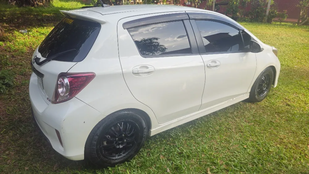 TOYOTA VITZ RS 2012, imagen 3