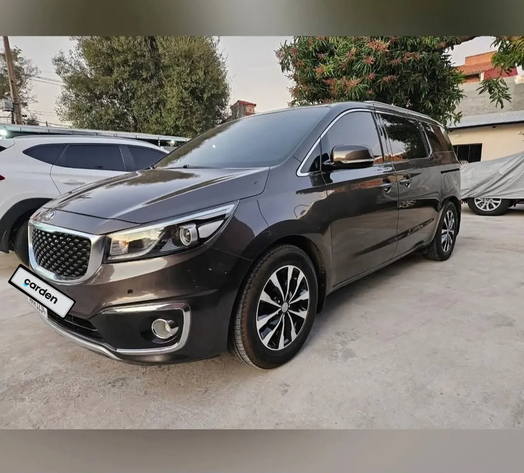KIA CARNIVAL 2017