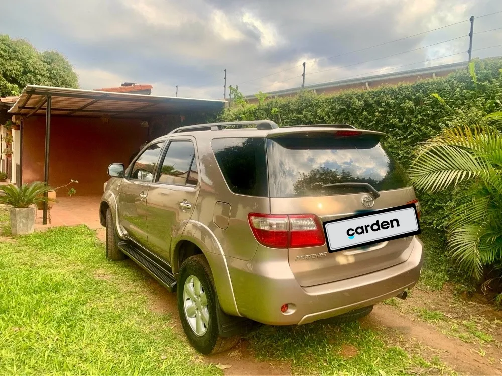 TOYOTA FORTUNER 2011, imagen 6